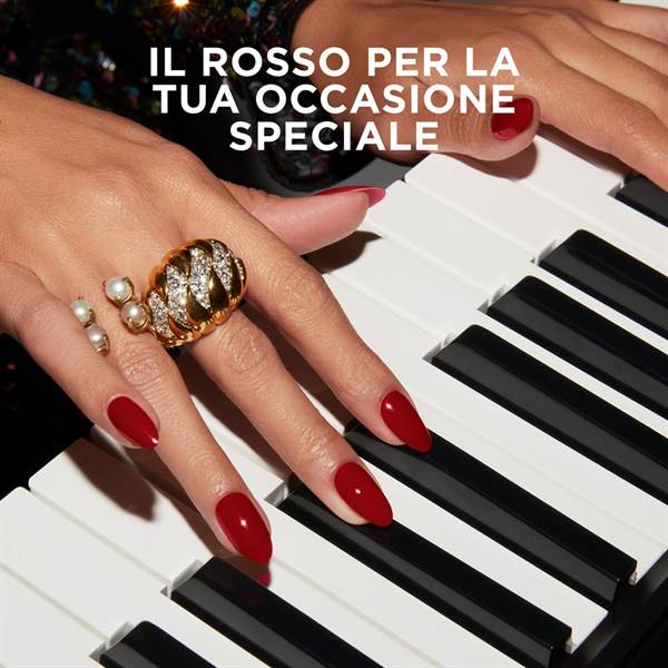 CND™ WOMAN IN RED - VALENTINE COLLECTION